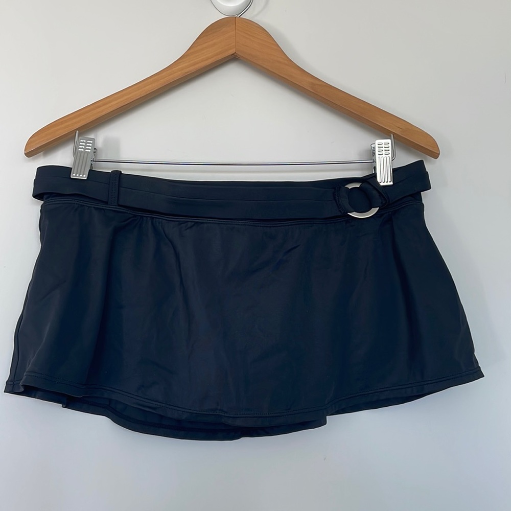Nike Black Belted Swim Skirt SZ 12 NWT